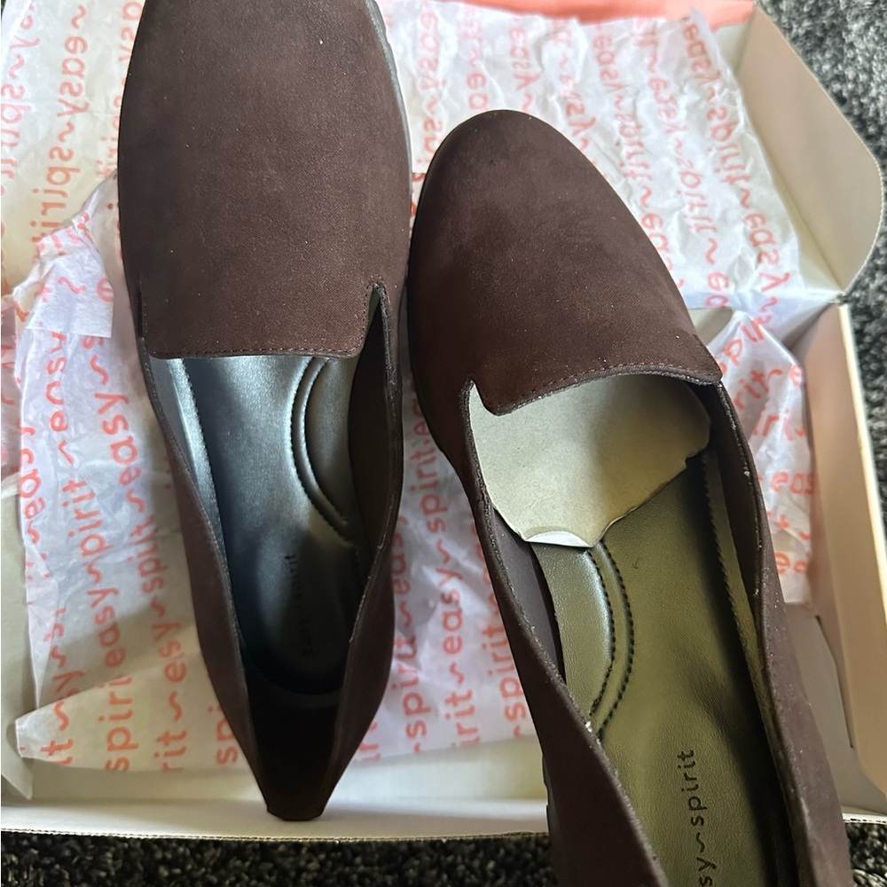 New Easy Spirit Women's Brown/ Chocolate Geva Faux Leather Loafers, Size 8.5M